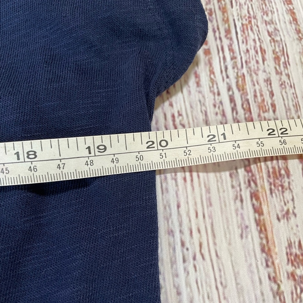 LOFT Navy Blue cap sleeve v-neck top. Size M. - Picture 8 of 10